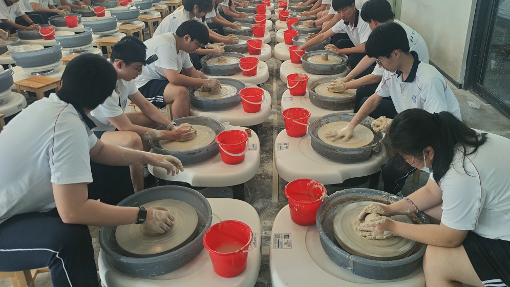 陶博国宝耀千年 瓷艺技巧我传承 ——2024高一年级京外社会实践江西分队纪实报道二