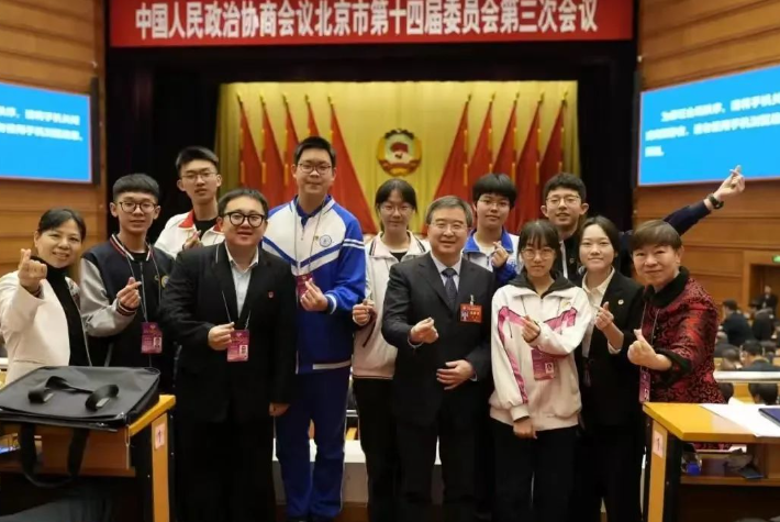 鸿雁传书 用实际行动展现青年担当