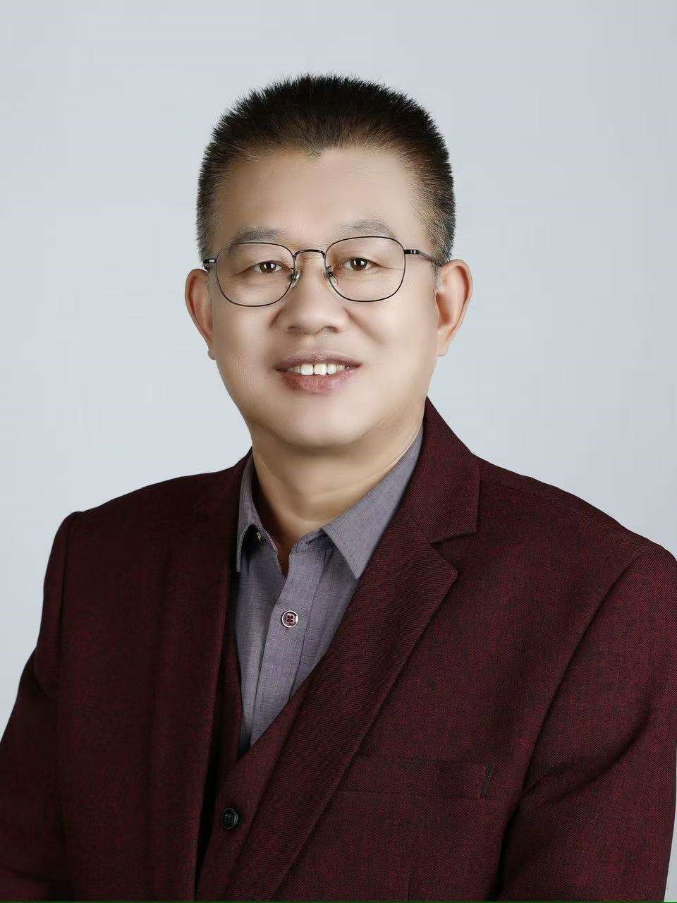 李俊峰老师 正高级教师（生物)