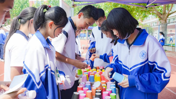 心向阳光 爱伴成长—— 北京十二中“5·25心理健康节”活动圆满举行