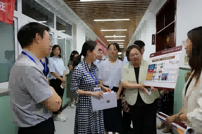 北京市中小学教师基本功培训展示活动在北京十二中举行